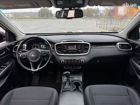 Kia Sorento 2016 - фото 17