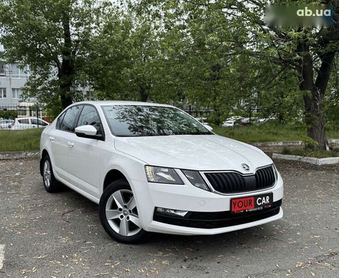 Skoda Octavia 2018 - фото 11