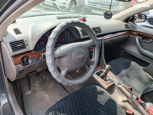 Audi A4 2005 серый - фото 21