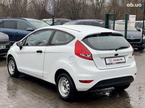 Ford Fiesta 2010 - фото 22