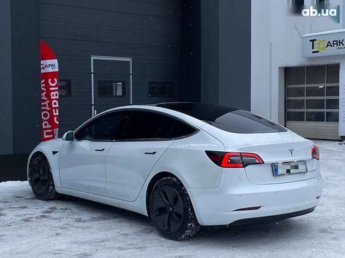 Tesla Model 3 2019 - фото 8