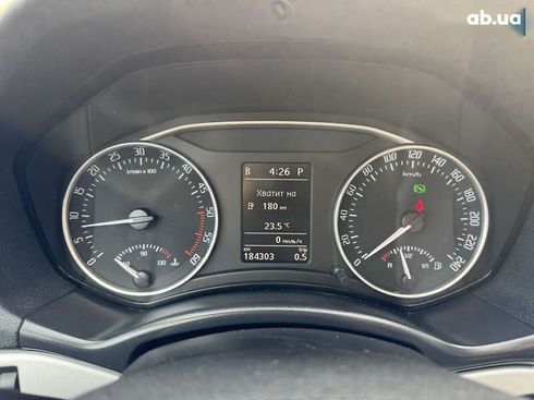 Skoda Octavia 2011 - фото 24