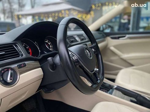 Volkswagen Passat 2017 - фото 26