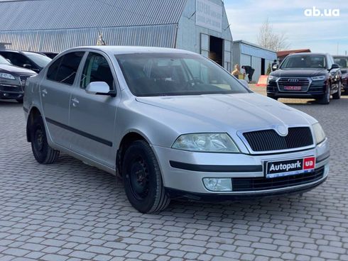 Skoda Octavia 2006 серый - фото 5