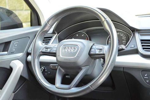 Audi Q5 2017 - фото 27