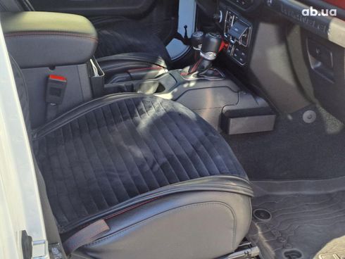 Jeep Wrangler 2023 белый - фото 7