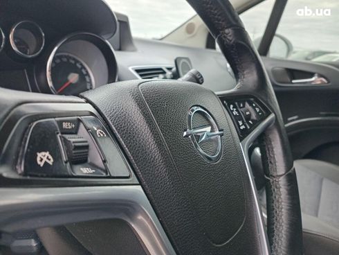 Opel Meriva 2012 белый - фото 12