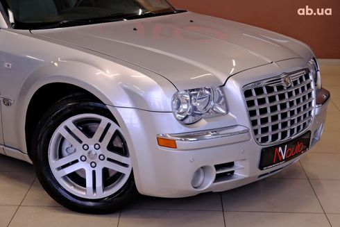 Chrysler 300C 2006 серый - фото 3