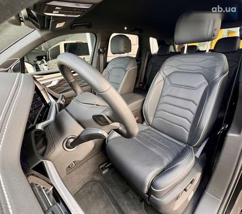 Volkswagen Touareg 2023 - фото 25