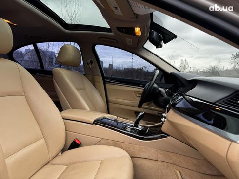 BMW 5 серия 2013 серый - фото 107