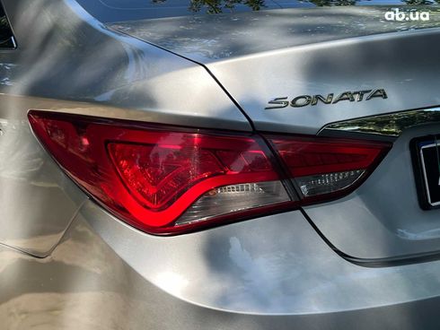 Hyundai Sonata 2014 серый - фото 9