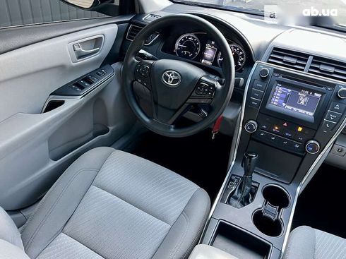 Toyota Camry 2015 - фото 25