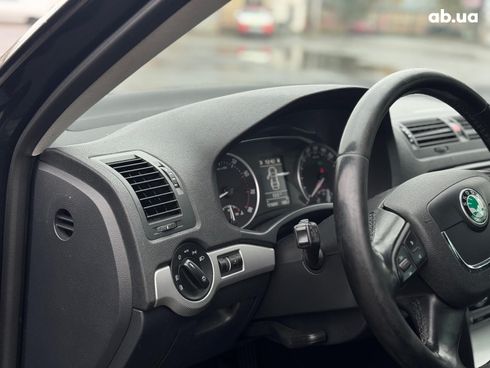 Skoda Octavia 2011 черный - фото 18