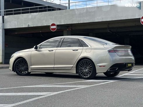 Lincoln MKZ 2017 - фото 11