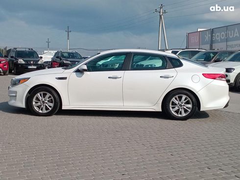 Kia Optima 2017 белый - фото 8