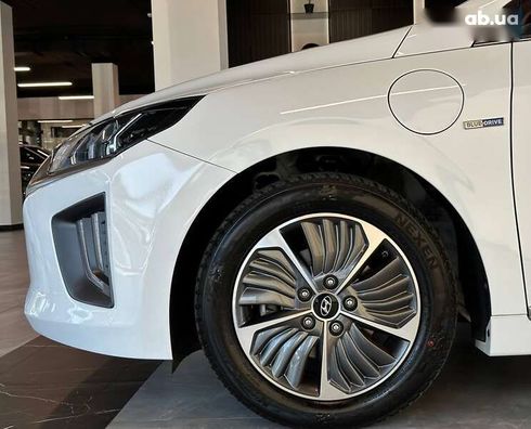 Hyundai Ioniq 2020 - фото 8