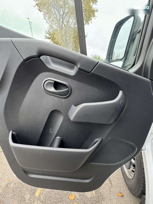 Renault Master 2020 - фото 13
