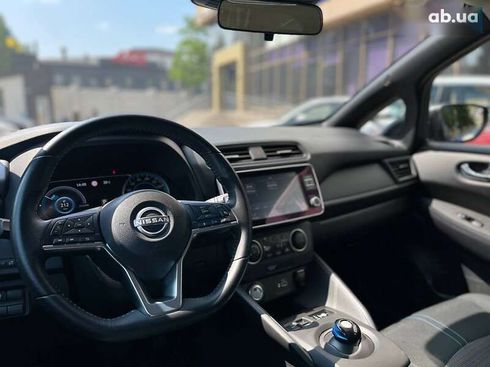 Nissan Leaf 2022 - фото 5