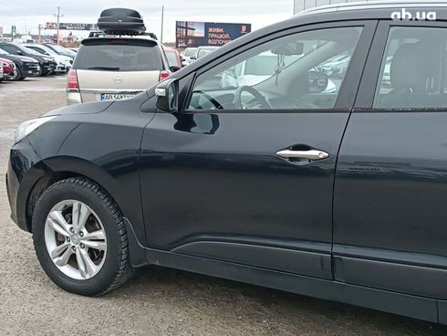 Hyundai ix35 2010 черный - фото 5