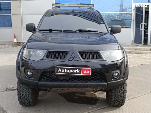 Mitsubishi Pajero Sport 2010 черный - фото 2