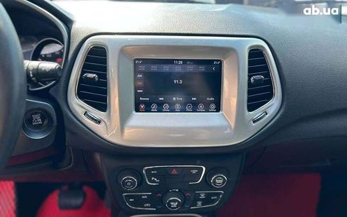 Jeep Compass 2017 - фото 16