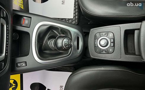 Renault Scenic 2012 - фото 16