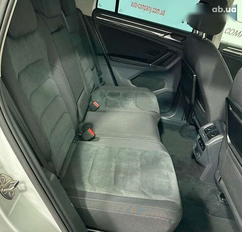 Volkswagen Tiguan 2016 - фото 11
