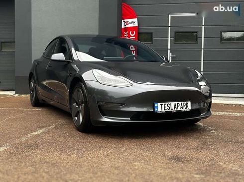 Tesla Model 3 2021 - фото 10
