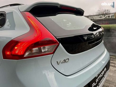 Volvo V40 Cross Country 2016 - фото 29