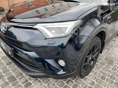 Toyota RAV4 2018 - фото 23