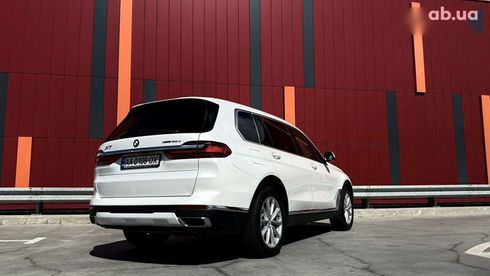BMW X7 2021 - фото 10