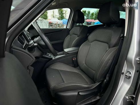Renault Scenic 2018 - фото 17
