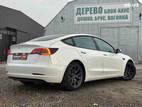 Tesla Model 3 2021 белый - фото 14