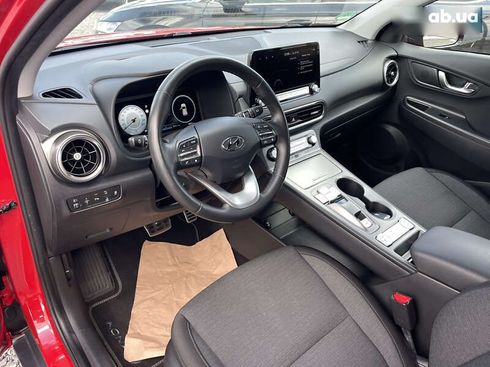 Hyundai Kona 2021 - фото 18