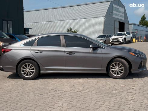 Hyundai Sonata 2017 серый - фото 11