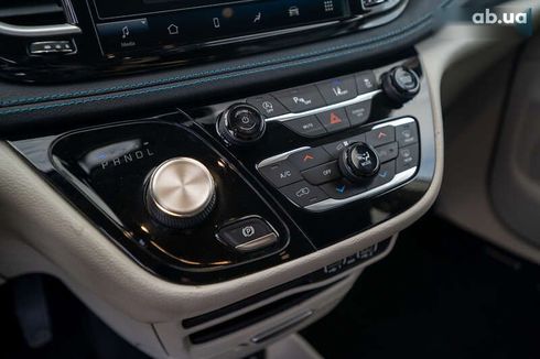 Chrysler Pacifica 2021 - фото 25