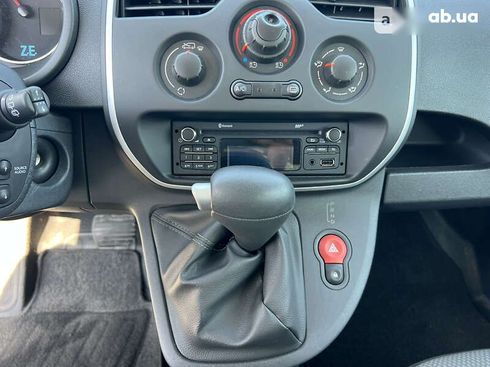 Renault Kangoo 2019 - фото 15