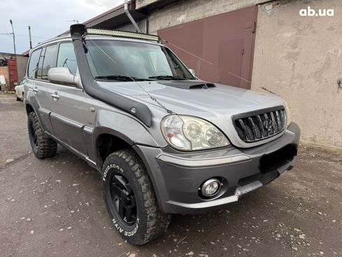 Hyundai Terracan 2004 серебристый - фото 3