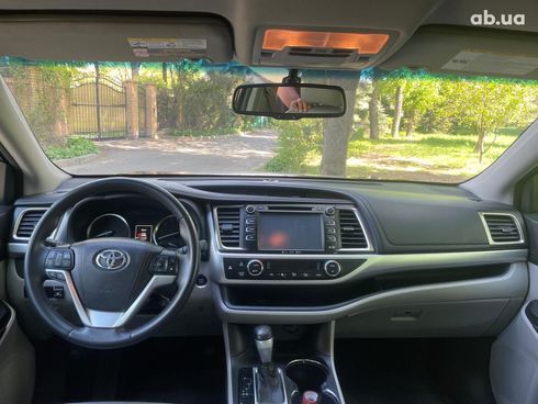 Toyota Highlander 2016 черный - фото 23