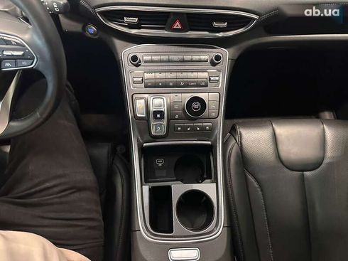 Hyundai Santa Fe 2021 - фото 17