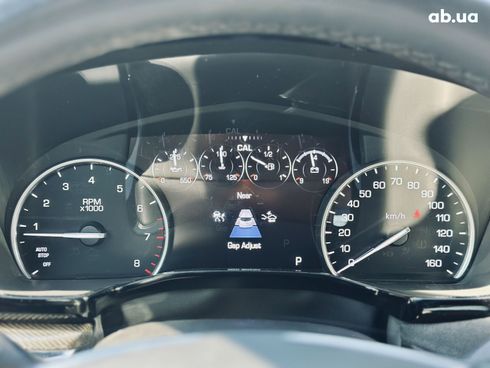 Cadillac XT5 2017 белый - фото 12