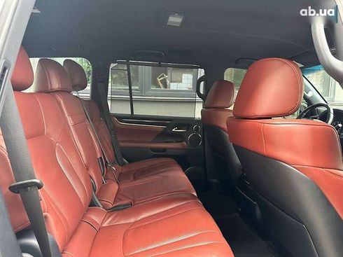 Lexus LX 2019 - фото 21