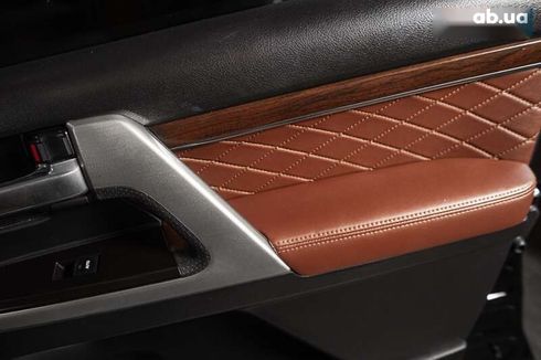 Toyota Land Cruiser 2018 - фото 30