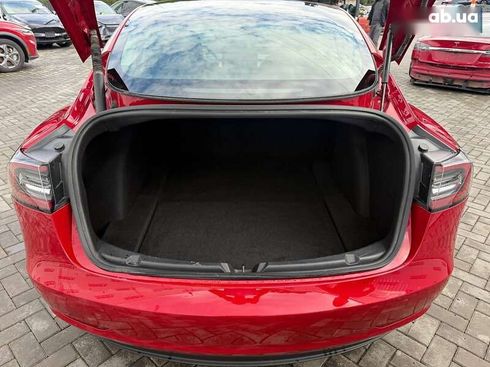 Tesla Model 3 2022 - фото 10