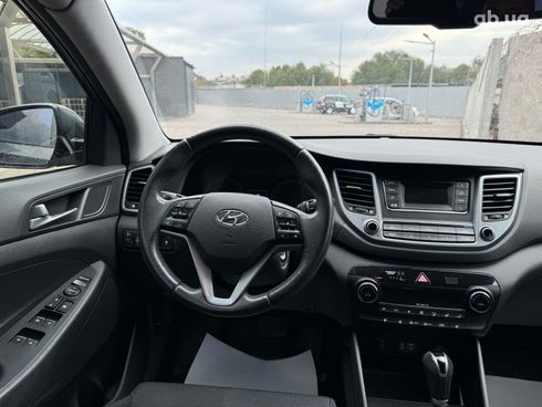 Hyundai Tucson 2016 серый - фото 15