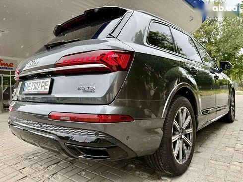 Audi Q7 2021 - фото 14