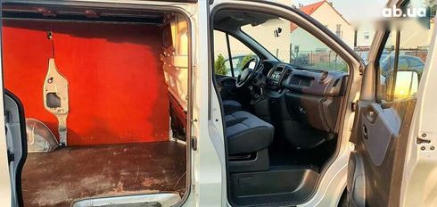 Opel Vivaro 2016 - фото 12