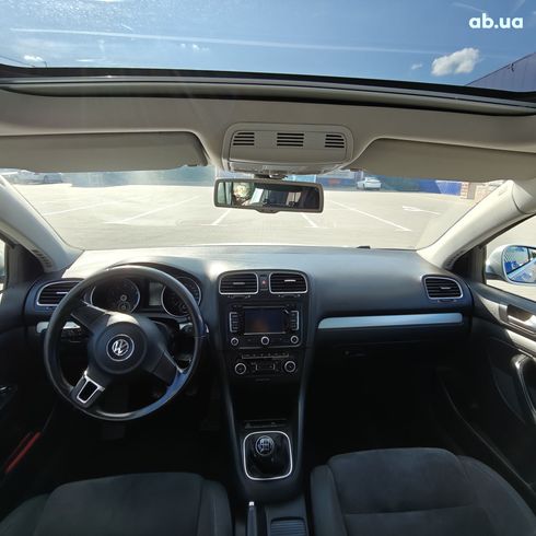 Volkswagen Golf 2009 серебристый - фото 8