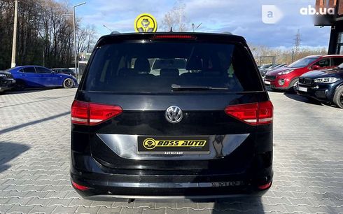 Volkswagen Touran 2017 - фото 5