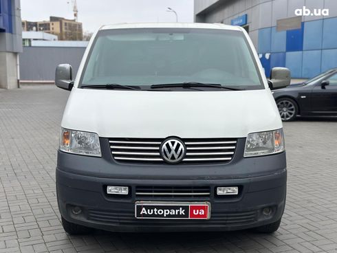 Volkswagen Transporter 2004 белый - фото 2